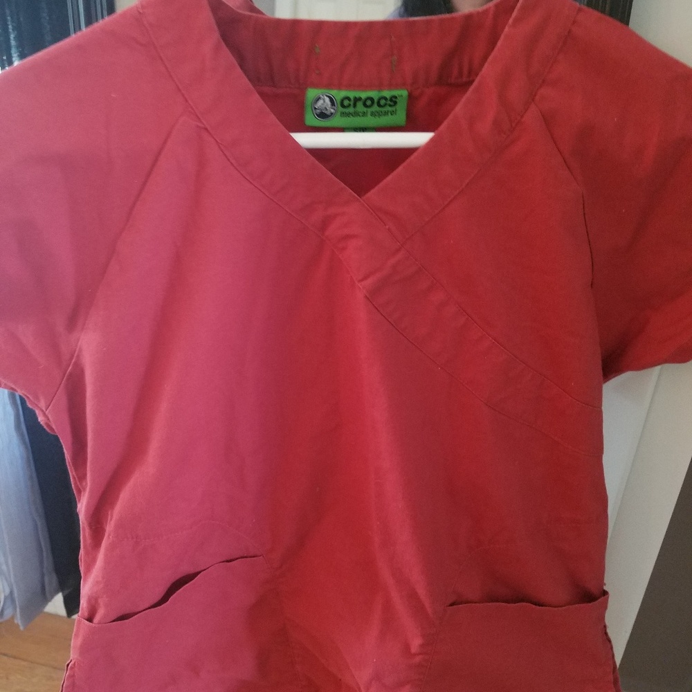 Scrub top